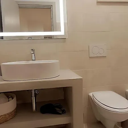 La Perla, Comfort E Relax * Vignacastrisi