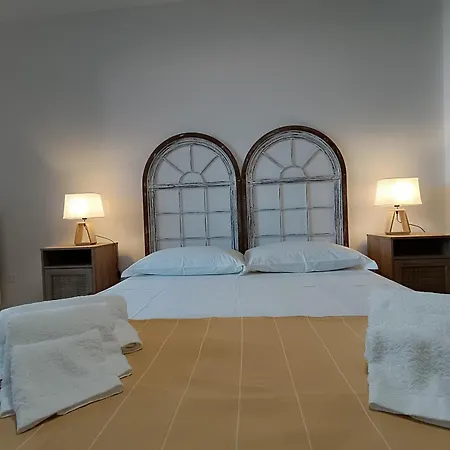 La Perla, Comfort E Relax Vignacastrisi