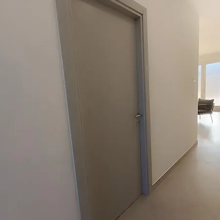 La Perla, Comfort E Relax * Vignacastrisi