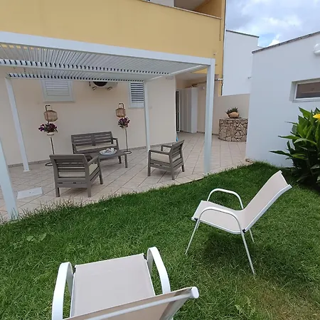 La Perla, Comfort E Relax Vignacastrisi