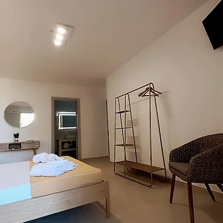 La Perla, Comfort E Relax * Vignacastrisi
