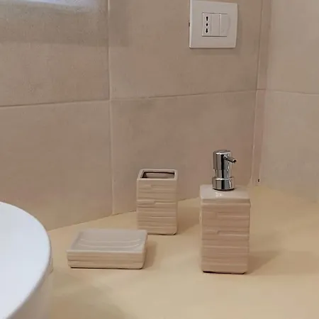 La Perla, Comfort E Relax * Vignacastrisi