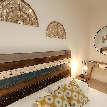 Nyaraló La Perla, Comfort E Relax Vignacastrisi