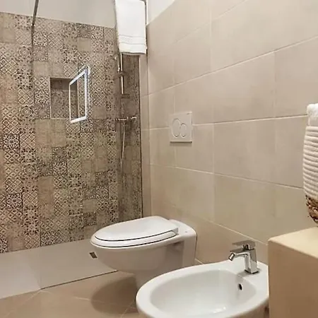 La Perla, Comfort E Relax Vignacastrisi