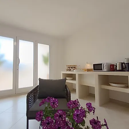 La Perla, Comfort E Relax Vignacastrisi